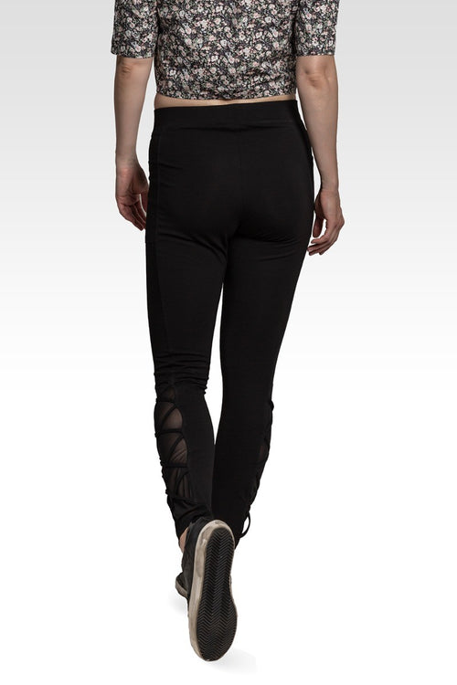 Jo Jo Women's Interlaced Mesh Leggings With Side Pockets