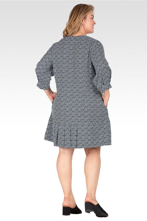 Victoria Women's  Plus Size Pullover 3/4 Sleeve Flounce Pleated Hem Mini Dress