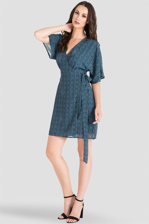 Standards & Practices Chiffon Gray Snakeskin Knee Length Kimono Wrap Dress