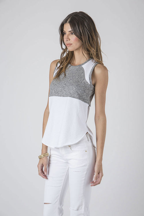 Standards & Practices Contemporary Fashion Women White Knit Tank Top