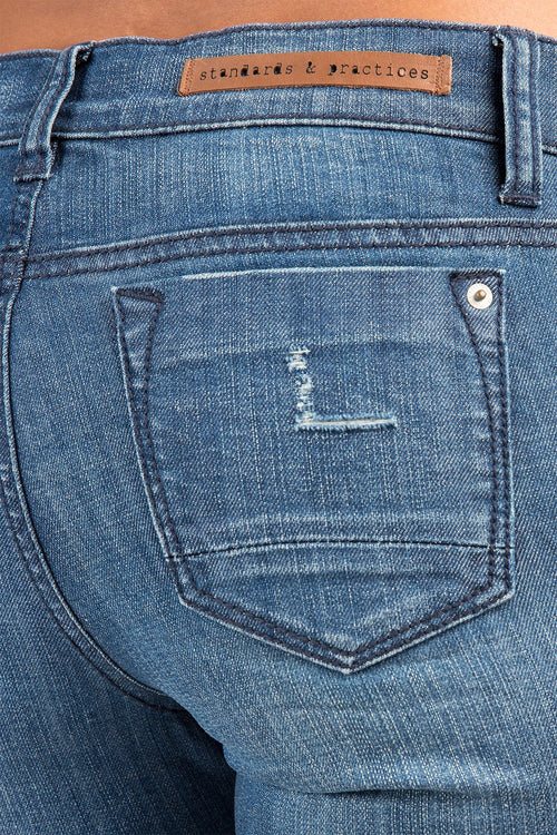 Women Medium Wash Destroyed Denim Jeans