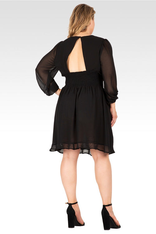 Adelsa Plus Size Women's Little Black Dress