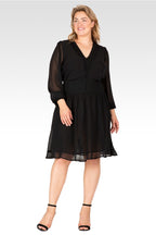 Adelsa Plus Size Women's Little Black Dress