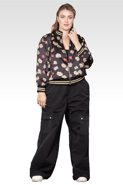 Plus Size Pull-On Wide Leg Cargo Trousers